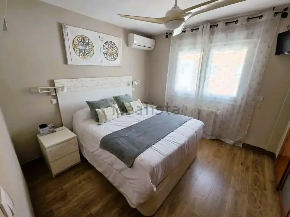 Bedroom of Flat for sale in Alcalá de Henares  with Air Conditioner