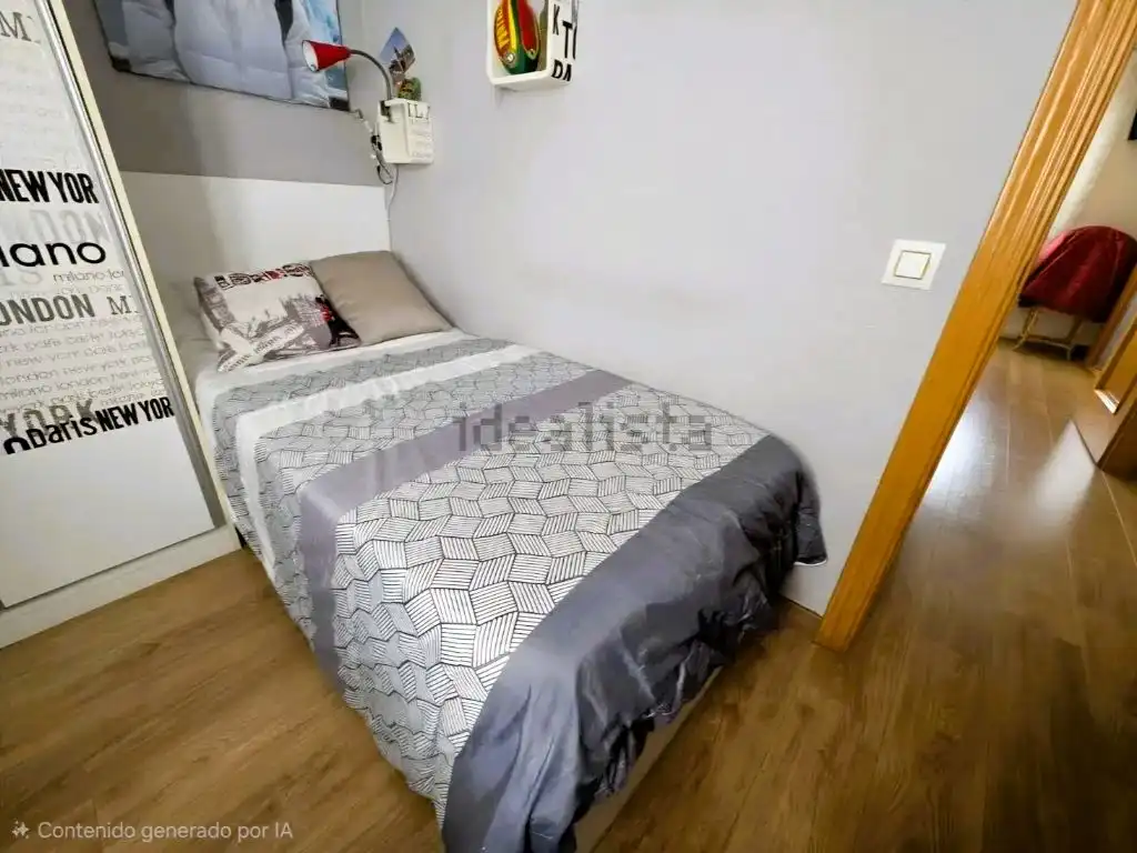 Bedroom of Flat for sale in Alcalá de Henares  with Air Conditioner