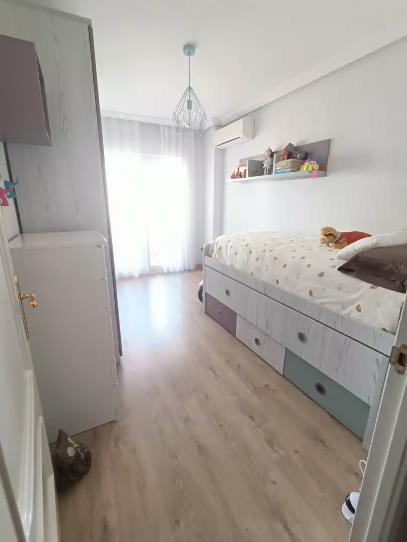 Houses for sale in Paseo Carlos Eraña, 38, El Torreón - Los Ángeles - El Pilar Bedroom of Houses for sale in Ciudad Real Capital with Swimming Pool