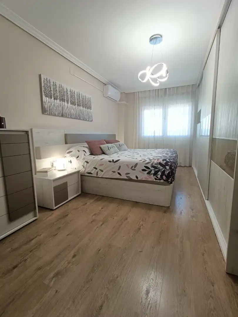 Houses for sale in Paseo Carlos Eraña, 38, El Torreón - Los Ángeles - El Pilar Bedroom of Houses for sale in Ciudad Real Capital with Swimming Pool