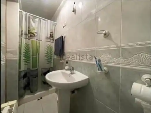 Casa o chalet en venta en Calle de la Fuente Valdoma, 16, Chiloeches Baño de Casa o chalet en venta en Chiloeches con Aire acondicionado, Calefacción y Jardín privado