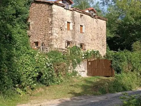 Pis en venda a Barrio Rascón, 12, Ampuero Vista exterior de Pis en venda en Ampuero amb Jardí privat, Parquet i Terrassa