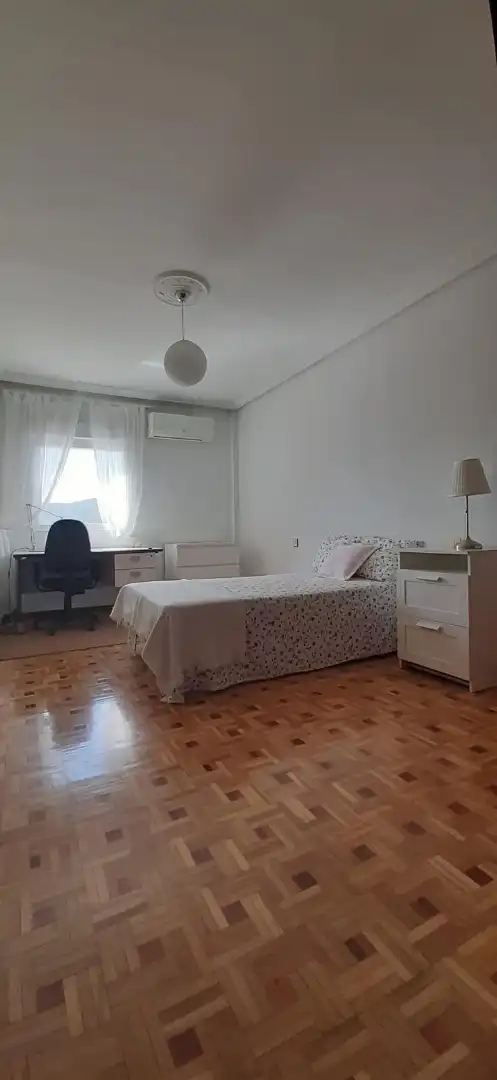 Piso de alquiler en Calle Luis de Miranda, 5, Los Pinos - El Pilar Piso de alquiler en Calle Luis de Miranda, 5, Los Pinos - El Pilar