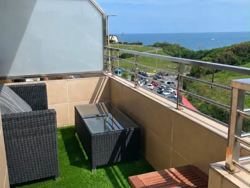 Terraza de Piso en venta en Sopela con Terraza, Amueblado y Parking comunitario