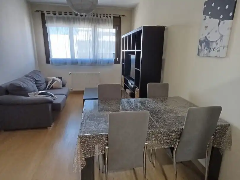 Apartamento de alquiler en Avenida Roces, 950, Nuevos Roces Apartamento de alquiler en Avenida Roces, 950, Nuevos Roces