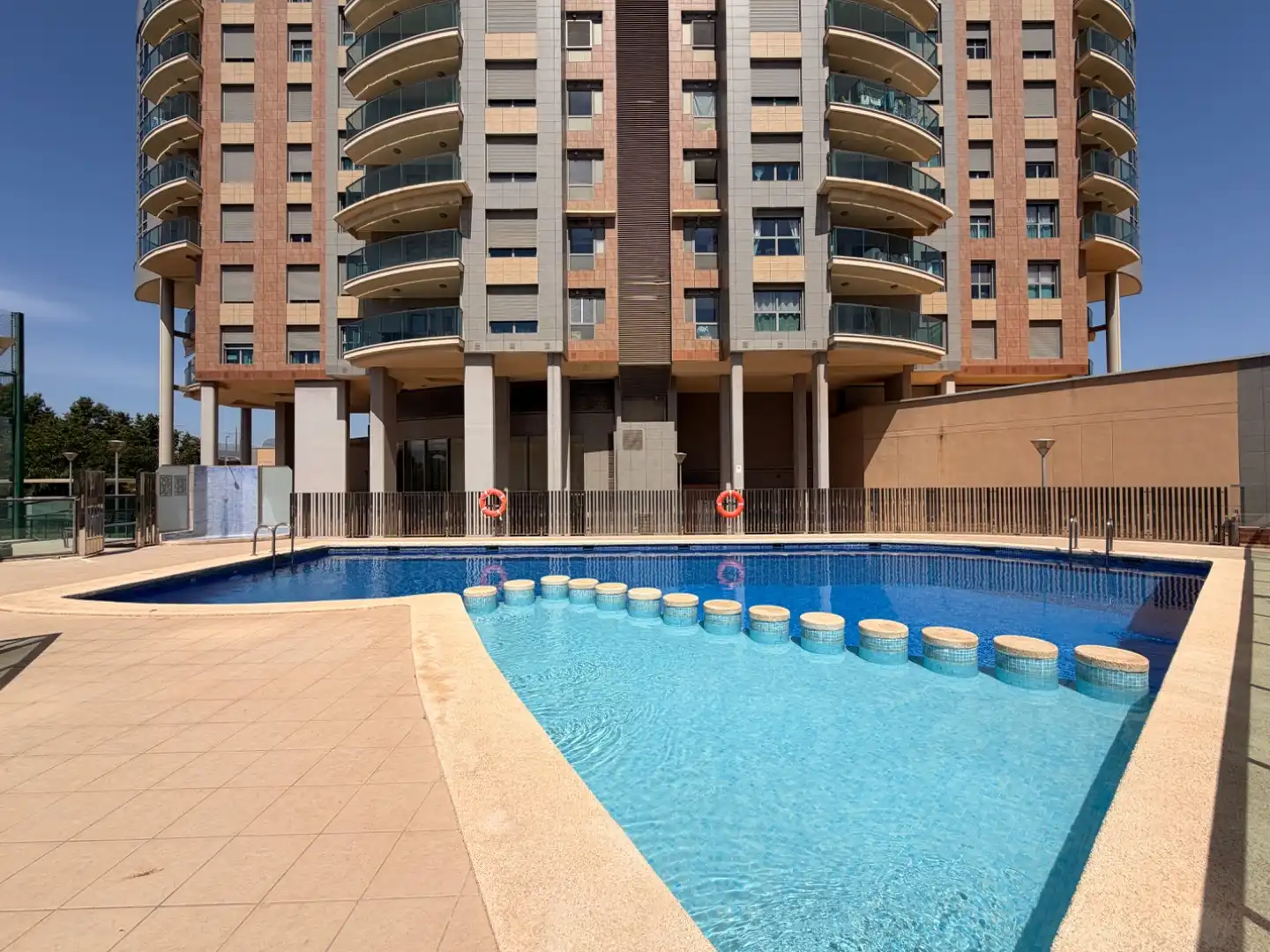 Piscina de Pis de lloguer en  Valencia Capital amb Aire condicionat, Terrassa i Piscina
