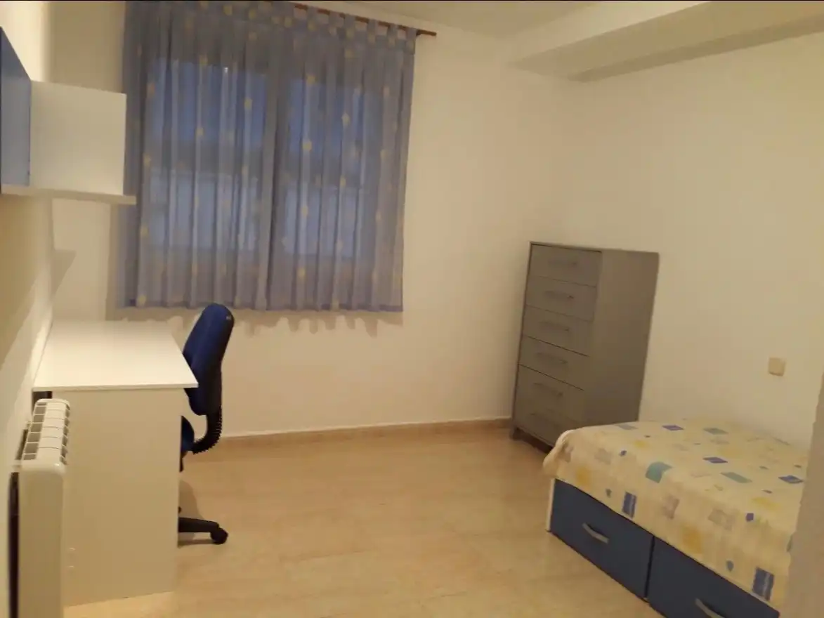 Habitación de Piso en venta en Ugena con Calefacción, Terraza y Parking comunitario