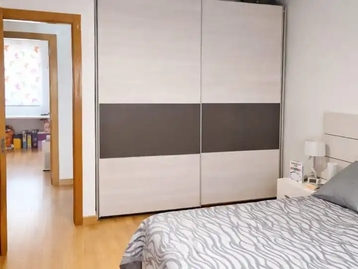 Flat for sale in Carrer la Manxa, 38, Petrer Bedroom of Flat for sale in Petrer with Air Conditioner and Balcony