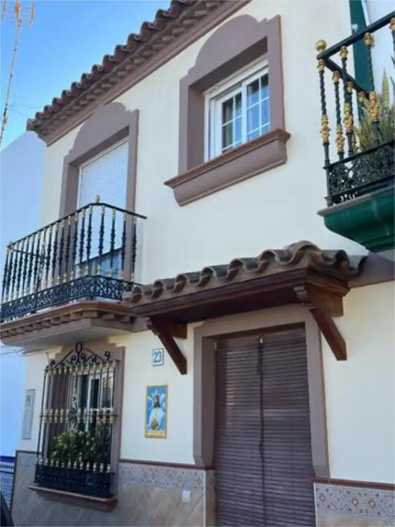 Casa o chalet en venta en Puerto de Estepona Vista exterior de Casa o chalet en venta en Estepona con Terraza