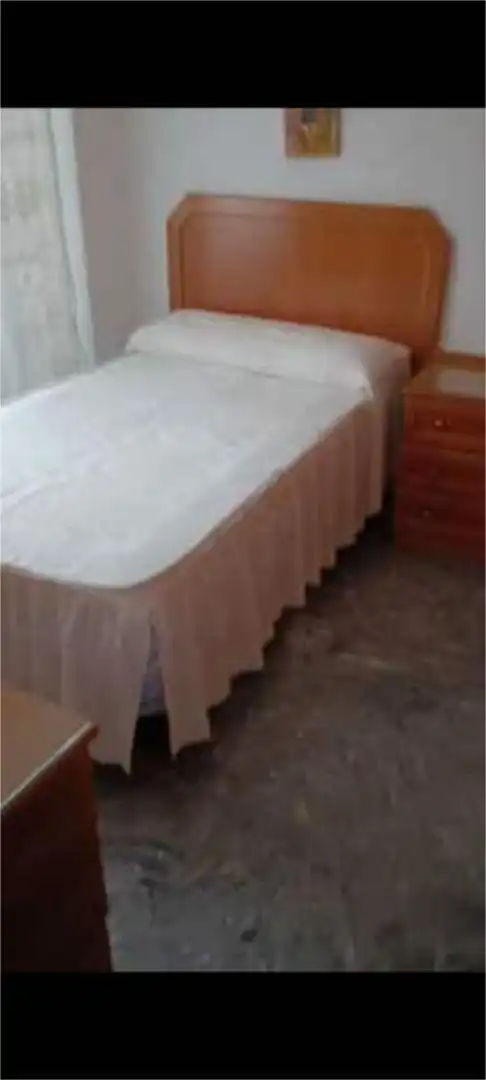 Wohnung zur Miete in Güéjar Sierra Schlafzimmer von Wohnung zur Miete in Güéjar Sierra mit Abstellraum, Möbliert und Haustiere erlaubt