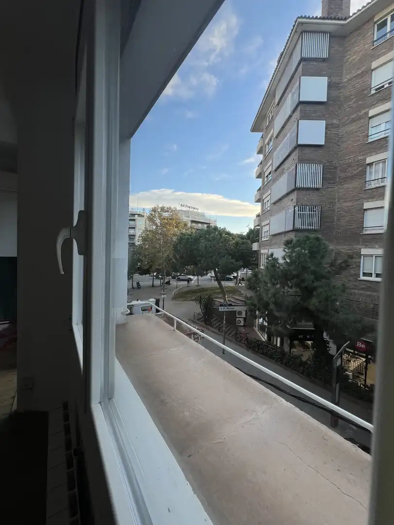 Flat for sale in Carrer D'anglí, 2, Les Tres Torres Exterior view of Flat for sale in Barcelona Capital with Air Conditioner and Balcony