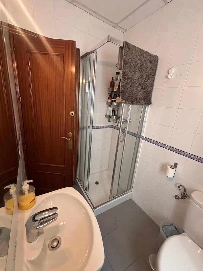 Room in Calle Castillo de Alcala de Guadaira, 6, Bami - La Estrella