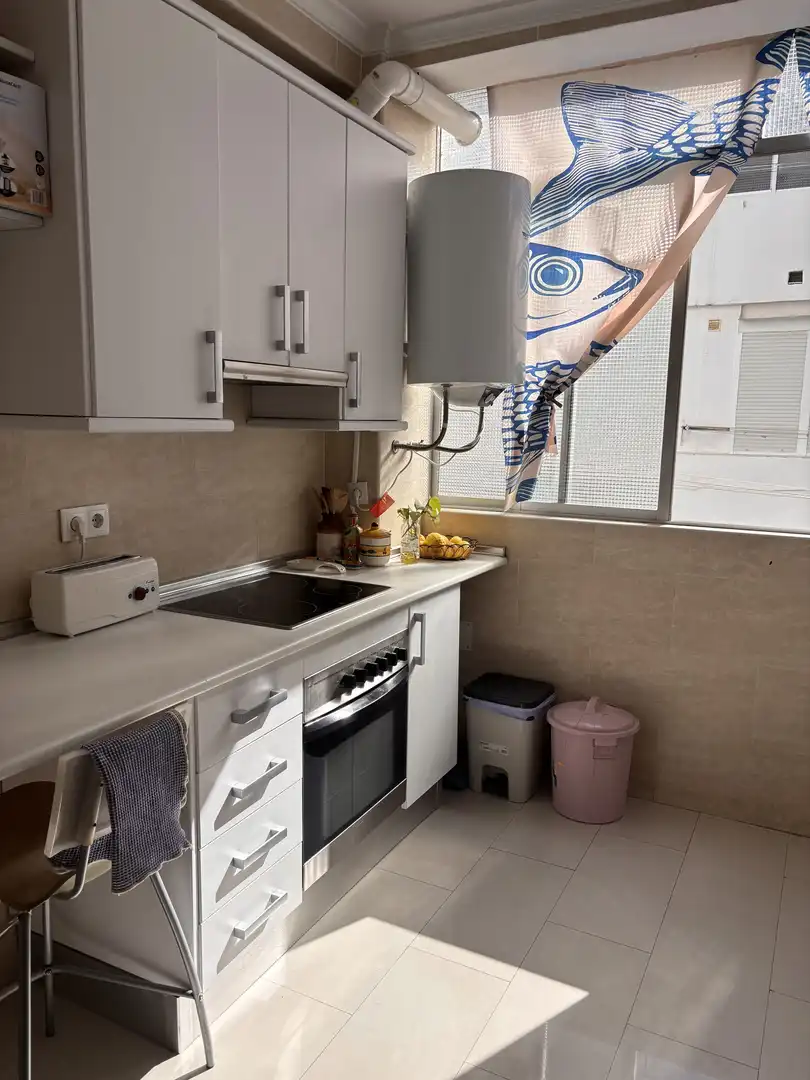 Room in Calle Castillo de Alcala de Guadaira, 6, Bami - La Estrella