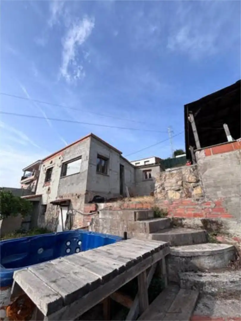 Houses for sale in Llaranes Exterior view of Houses for sale in Avilés with Terrace