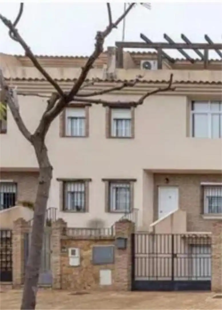 Vista exterior de Casa o xalet en venda en Churriana de la Vega
