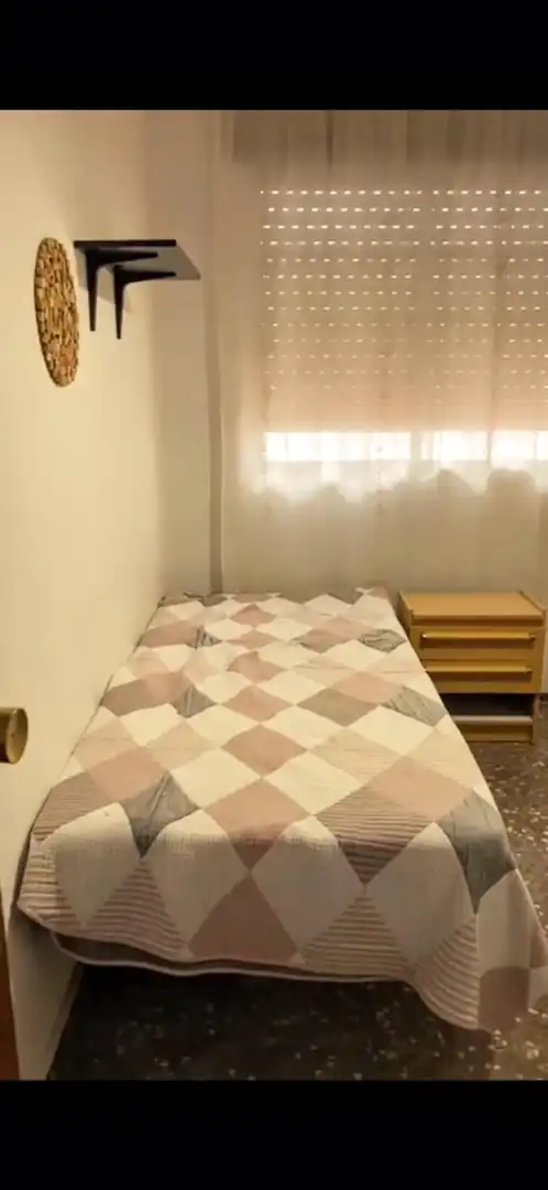Habitación de Piso de alquiler en Murcia con Aire acondicionado, Amueblado y Videoportero