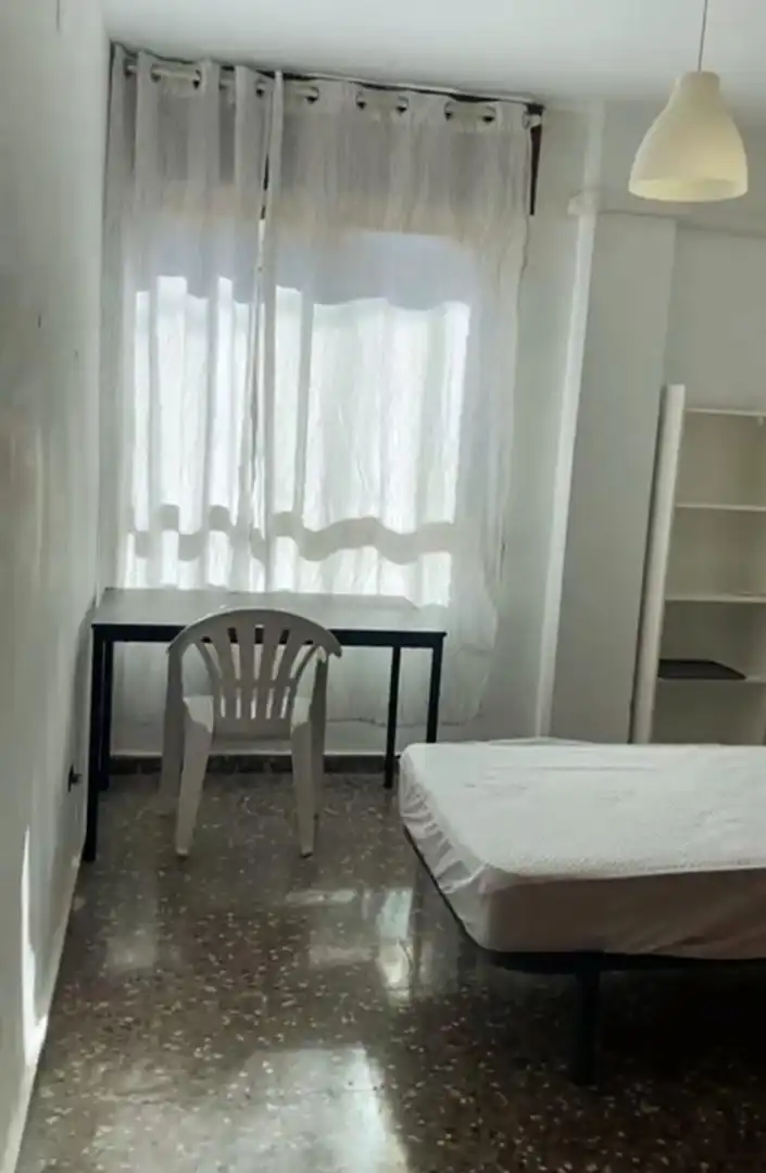 Habitación de Piso de alquiler en Murcia con Aire acondicionado, Amueblado y Videoportero