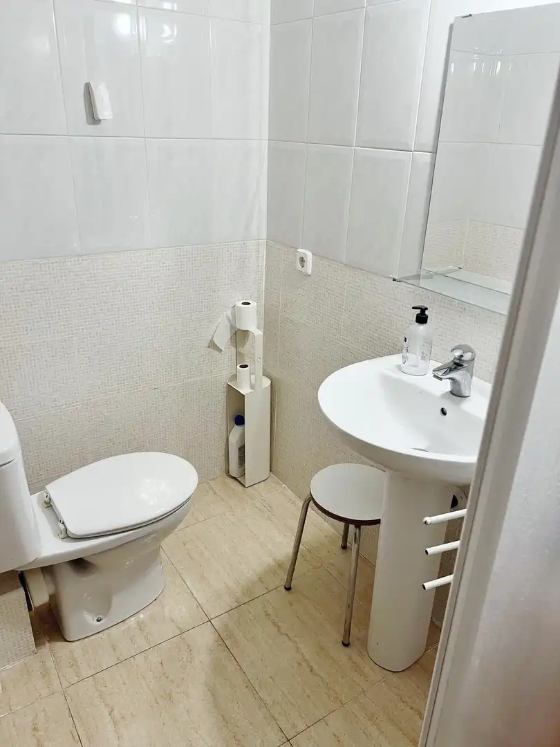 Baño de Piso de alquiler en Murcia con Aire acondicionado, Amueblado y Videoportero