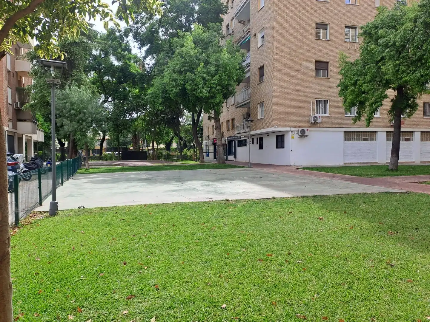 Piso de alquiler en Avenida Eduardo Dato, 45, La Buhaira Parking de Piso de alquiler en Sevilla Capital con Aire acondicionado