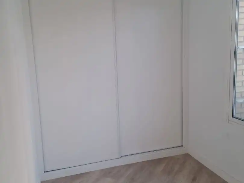 Piso de alquiler en Avenida Eduardo Dato, 45, La Buhaira Habitación de Piso de alquiler en Sevilla Capital con Aire acondicionado