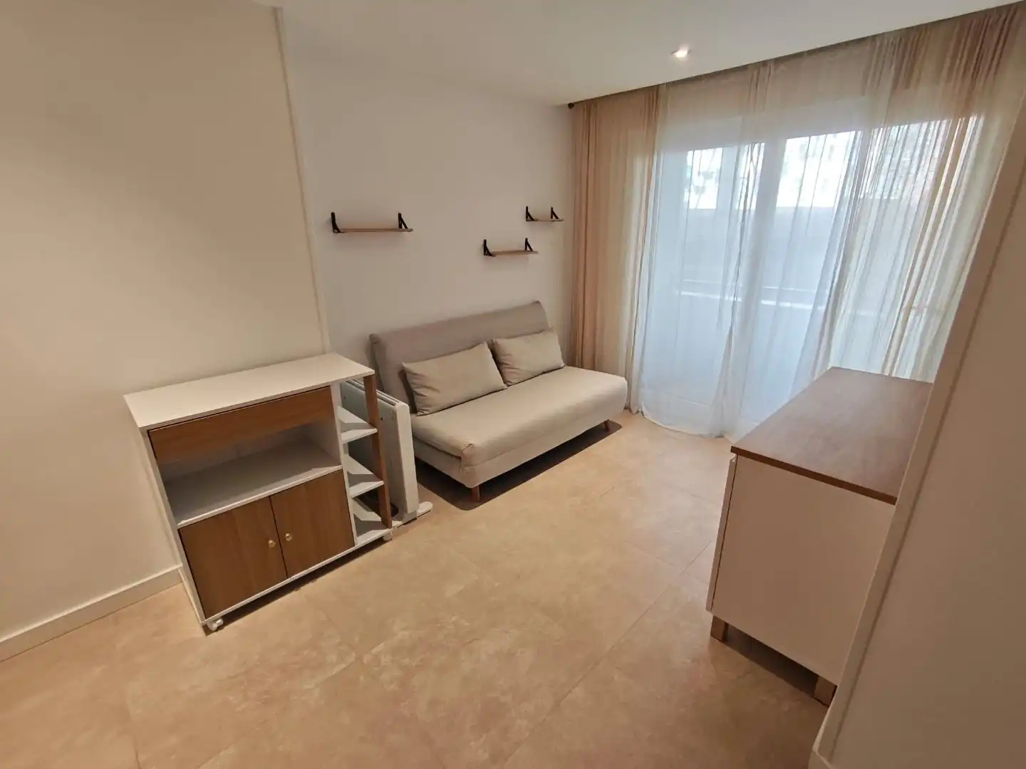 Apartamento de alquiler en Calle de Ramón de Aguinaga, 15, Fuente del Berro Habitación de Apartamento de alquiler en Madrid con Aire acondicionado, Calefacción y Terraza