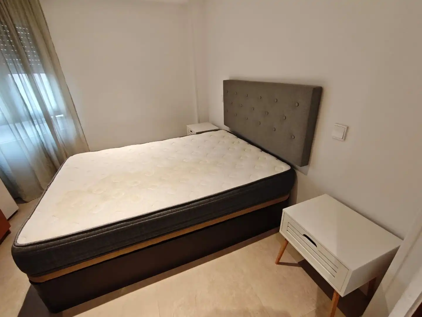 Apartamento de alquiler en Calle de Ramón de Aguinaga, 15, Fuente del Berro Habitación de Apartamento de alquiler en Madrid con Aire acondicionado, Calefacción y Terraza