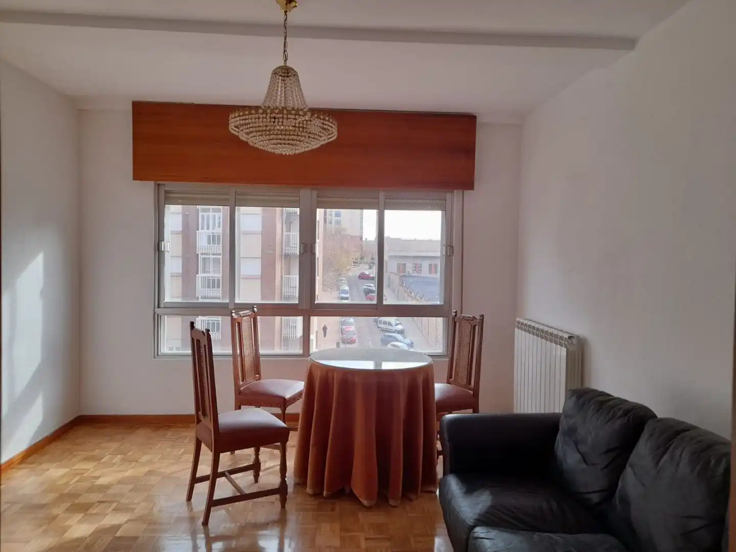 Wohnzimmer von Wohnung zur Miete in Zamora Capital  mit Heizung, Parkett und Möbliert