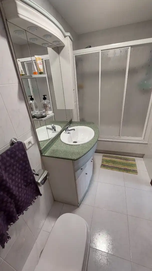 Piso de alquiler en Camiño Das Abilleiras, 2, Zona Fernández Ladreda Baño de Piso de alquiler en Pontevedra Capital con Balcón