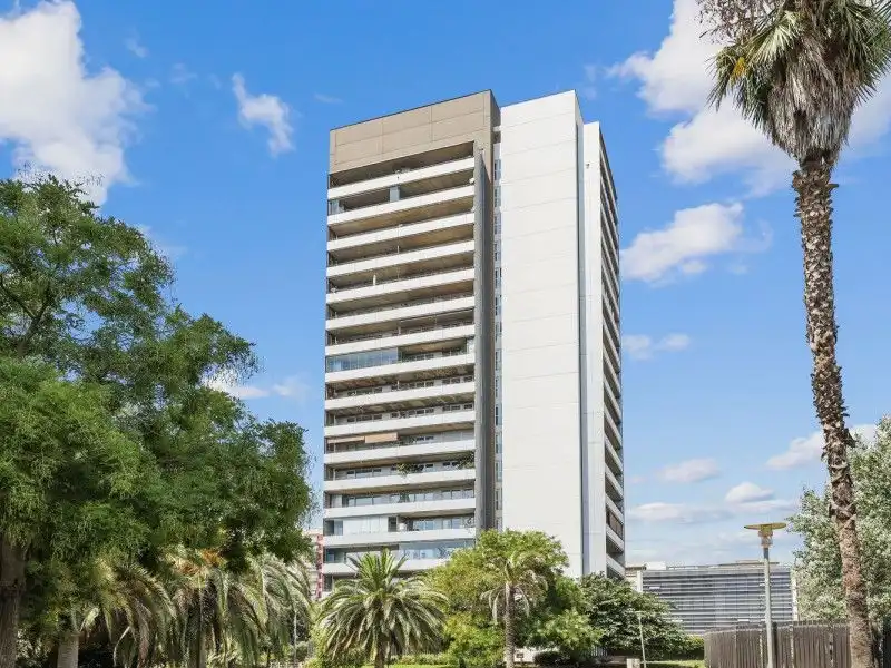 Exterior view of Flat for sale in  Barcelona Capital  with Air Conditioner, Terrace and Swimming Pool