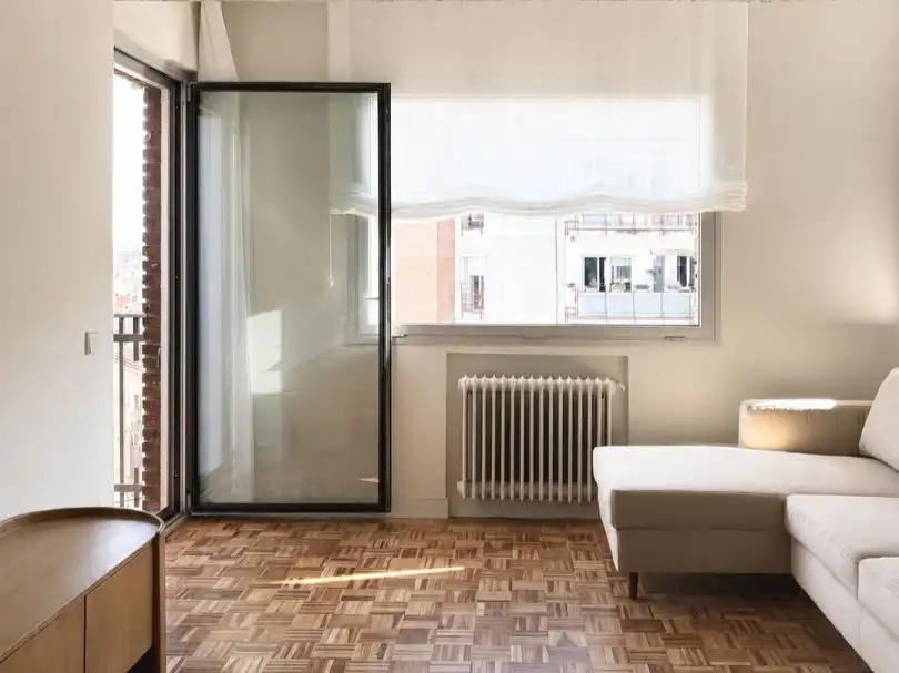 Flat for rent in Calle de Francos Rodríguez, 49, Bellas Vistas Bedroom of Flat for rent in Madrid with Air Conditioner, Heating and Parquet flooring