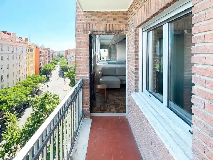 Flat for rent in Calle de Francos Rodríguez, 49, Bellas Vistas Balcony of Flat for rent in Madrid with Air Conditioner, Heating and Parquet flooring