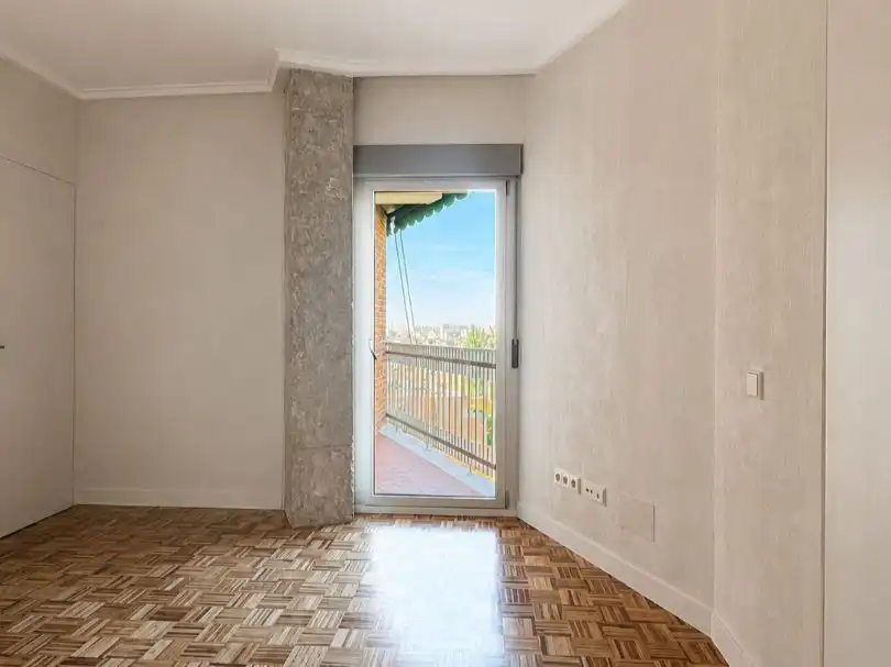 Flat for rent in Calle de Francos Rodríguez, 49, Bellas Vistas Balcony of Flat for rent in Madrid with Air Conditioner, Heating and Parquet flooring