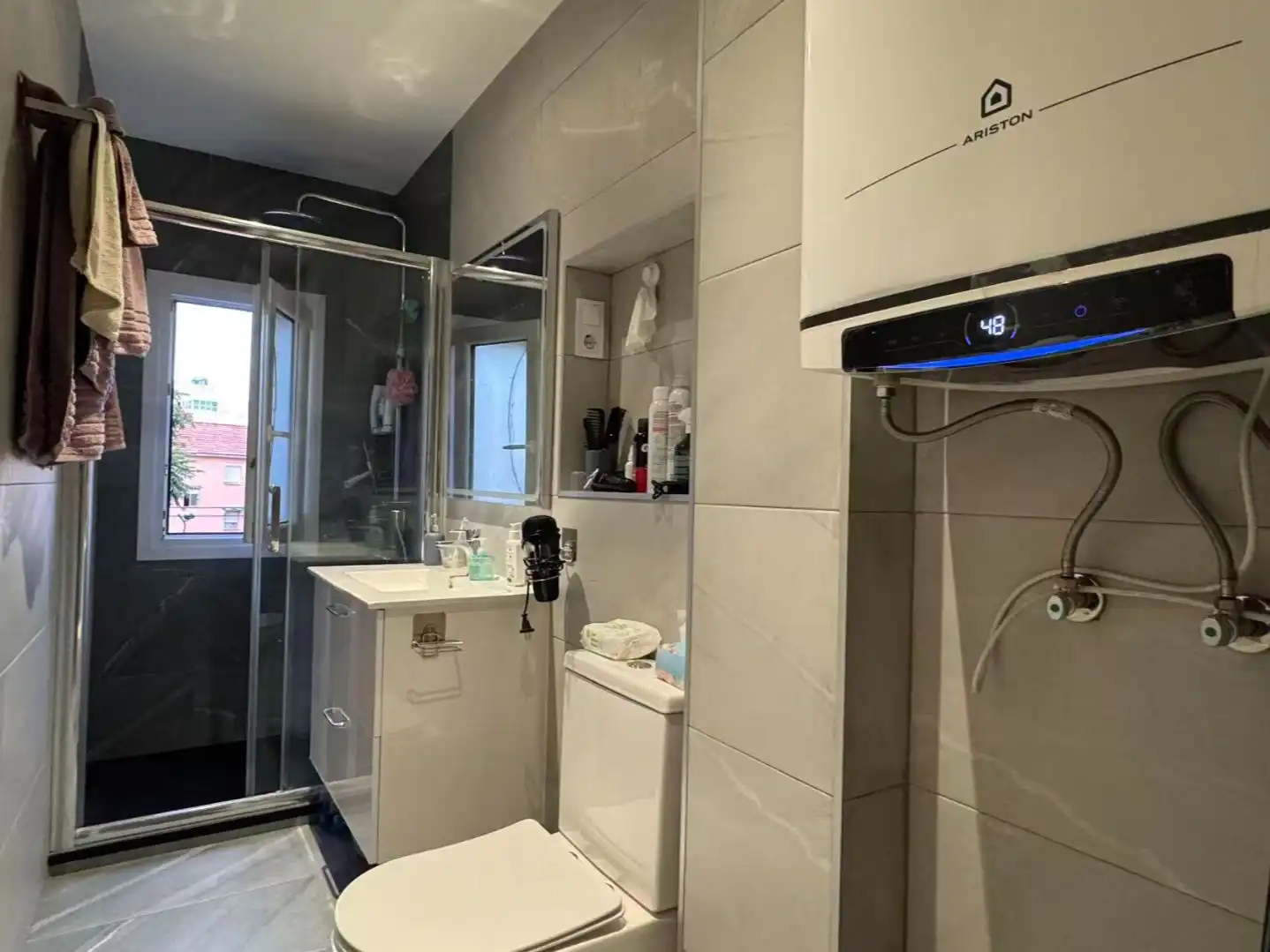 Piso de alquiler en Calle de los Monederos, 17, Moscardó Baño de Piso de alquiler en Madrid con Aire acondicionado, Trastero y Amueblado