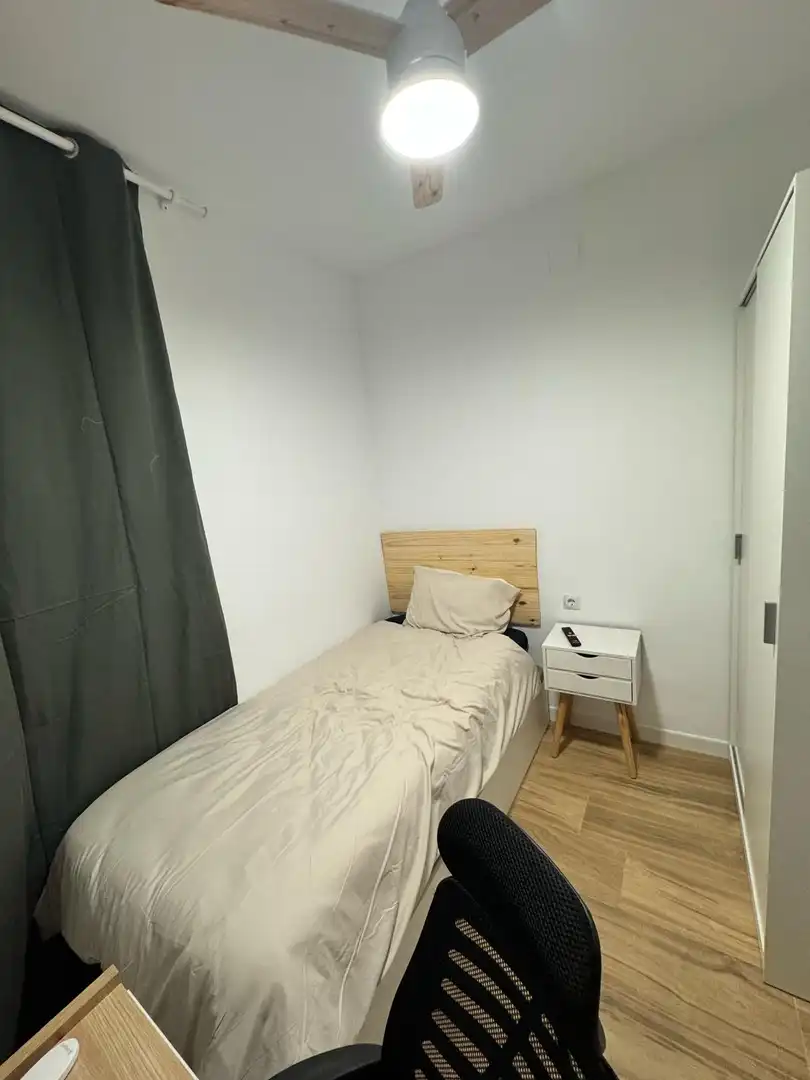 Habitació a Carrer de l'Abat Escarré, 12, Concòrdia