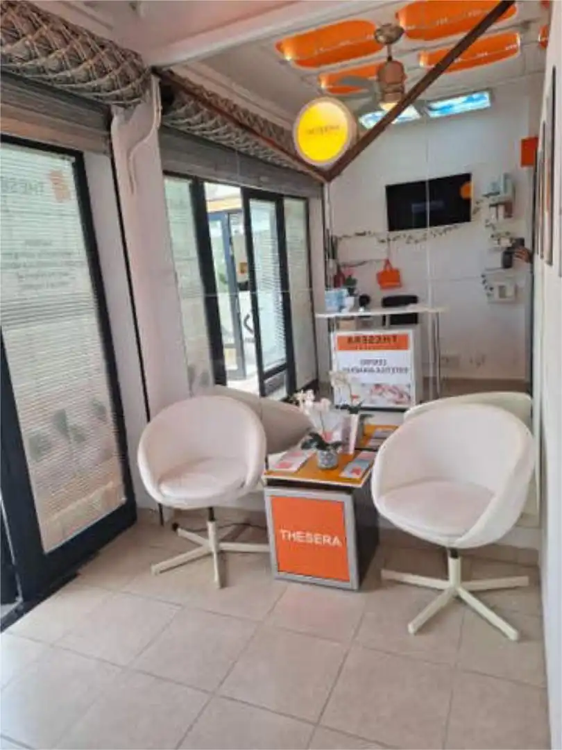 Local de alquiler en Adeje con Aire acondicionado