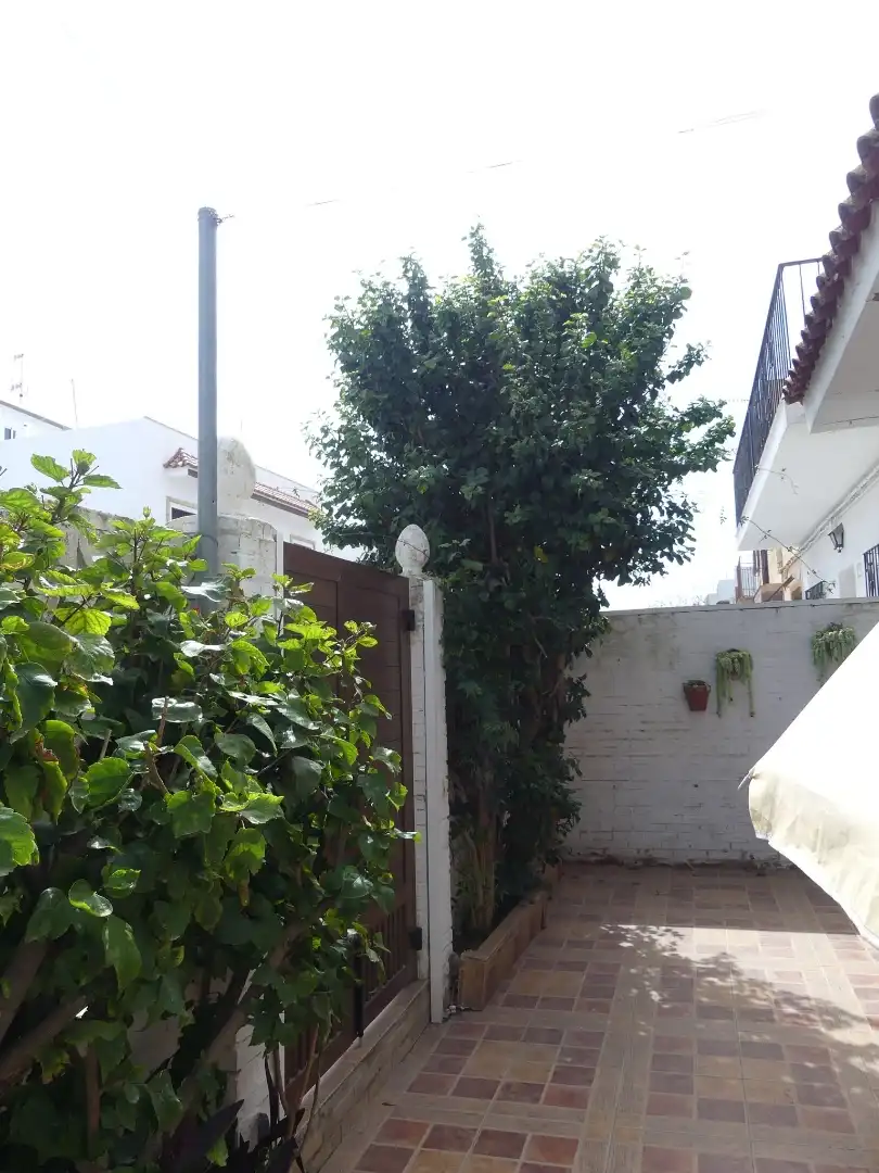 Einfamilien-Reihenhaus zum Verkauf in Calle Río Guadiana, 21, Puerto Deportivo Garten von Einfamilien-Reihenhaus zum Verkauf in Chipiona mit Terrasse und Abstellraum