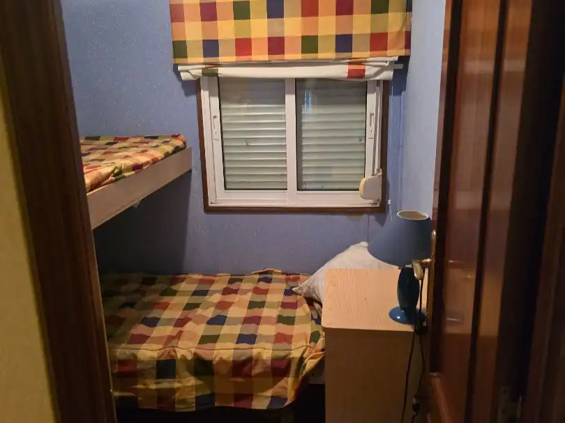 Habitación de Casa adosada en venta en A Coruña Capital  con Amueblado