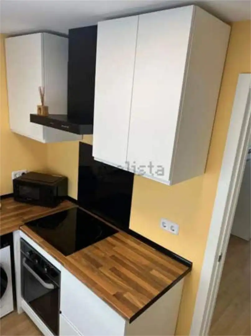 Flat for sale in Primera Fase - Nuevo Tres Cantos Kitchen of Flat for sale in Tres Cantos with Terrace