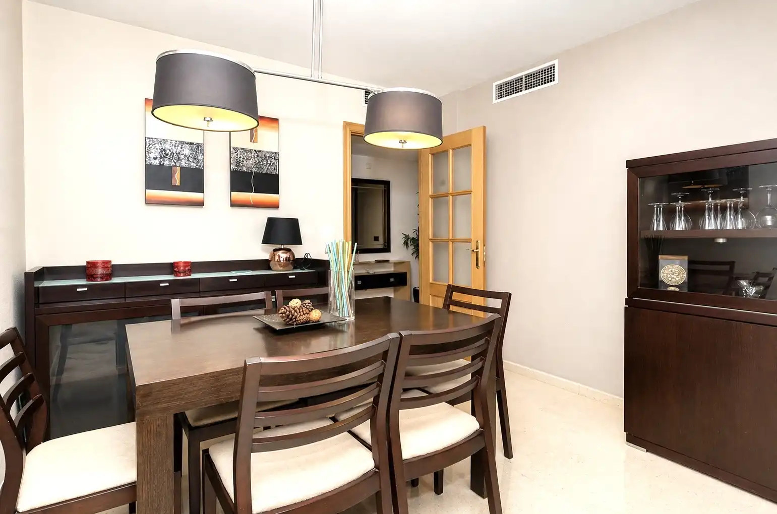 Wohnung zur Miete in Calle Andrómeda, 11, Málaga Capital Esszimmer von Wohnung zur Miete in Málaga Capital mit Klimaanlage, Terrasse und Schwimmbad