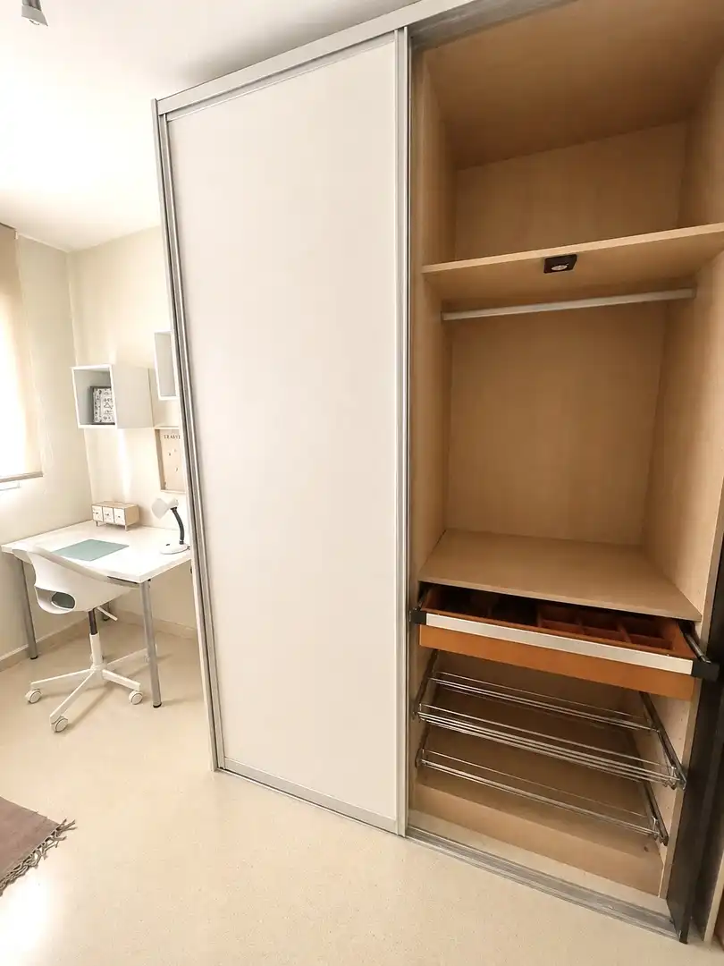 Wohnung zur Miete in Calle Andrómeda, 11, Málaga Capital Schlafzimmer von Wohnung zur Miete in Málaga Capital mit Klimaanlage, Terrasse und Schwimmbad