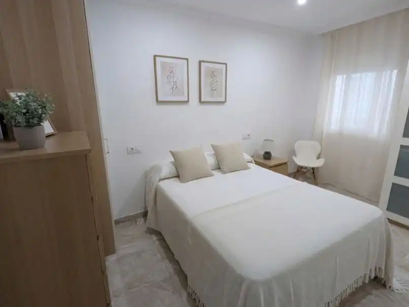Bedroom of Apartments for rent in Córdoba  with Air Conditioner and Furnished
