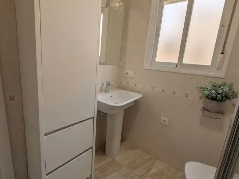 Bathroom of Apartments for rent in Córdoba  with Air Conditioner and Furnished