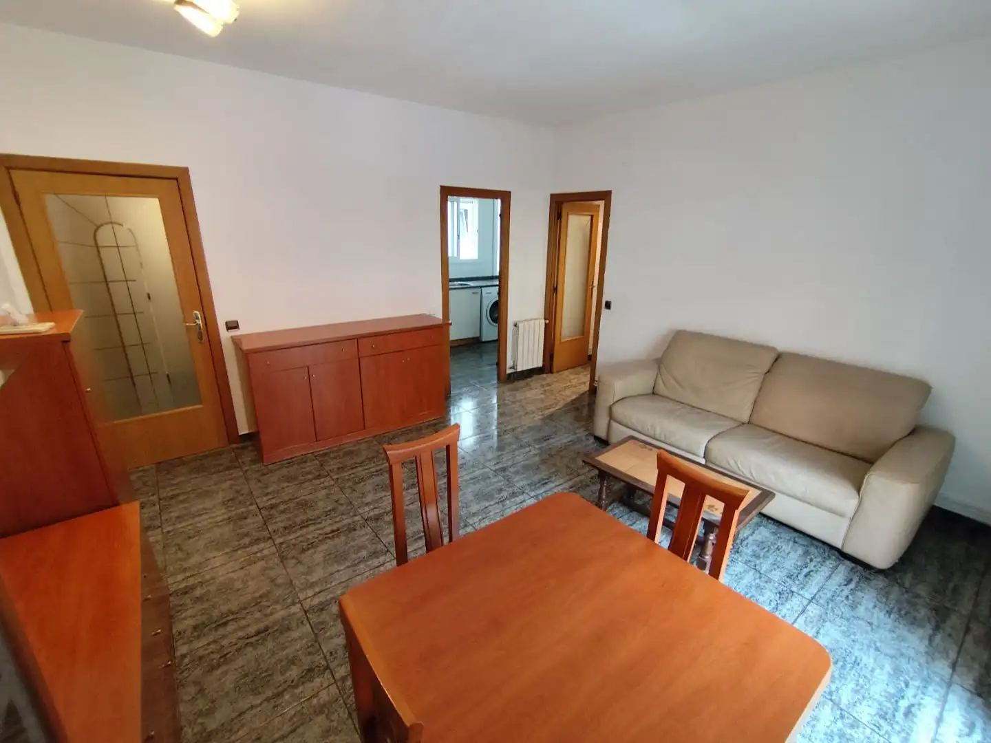 Sala d'estar de Pis en venda en Sant Boi de Llobregat amb Aire condicionat i Balcó