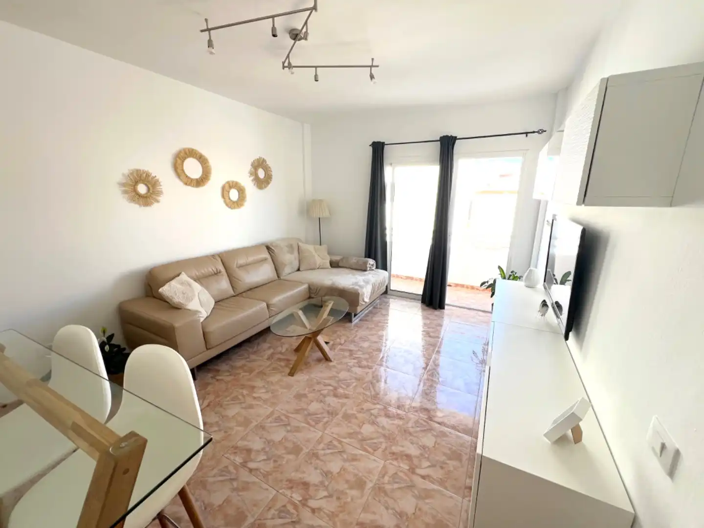 Flat for sale in Calle Murillo, 30, Vecindario - El Doctoral - Cruce de Sardina Living room of Flat for sale in Santa Lucía de Tirajana with Furnished and Balcony