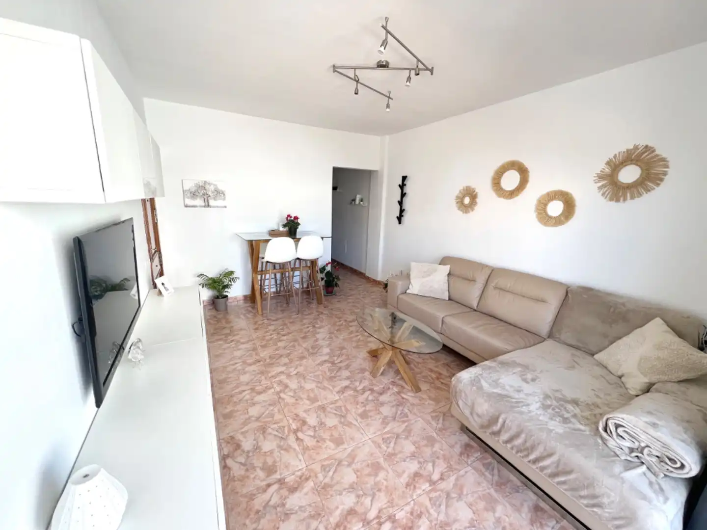 Flat for sale in Calle Murillo, 30, Vecindario - El Doctoral - Cruce de Sardina Living room of Flat for sale in Santa Lucía de Tirajana with Furnished and Balcony