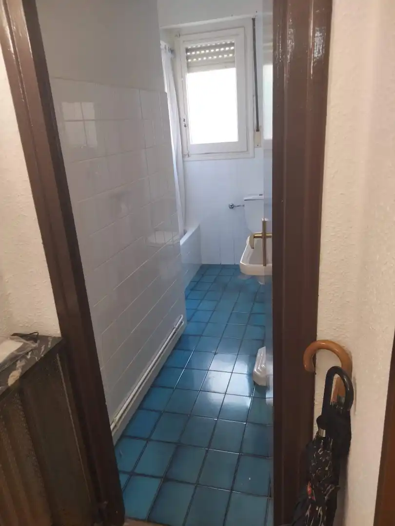 Flat for rent in Calle Río Araxes, 7, Milagrosa Bathroom of Flat for rent in Pamplona / Iruña with Heating, Parquet flooring and Terrace