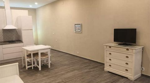 Apartamento de alquiler en San Vicente, Sevilla Capital - imagen 5 Foto 5 de Apartamento de alquiler en San Vicente, Sevilla Capital