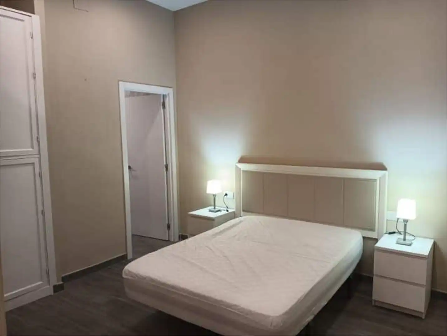 Bedroom of Apartments for rent in  Sevilla Capital