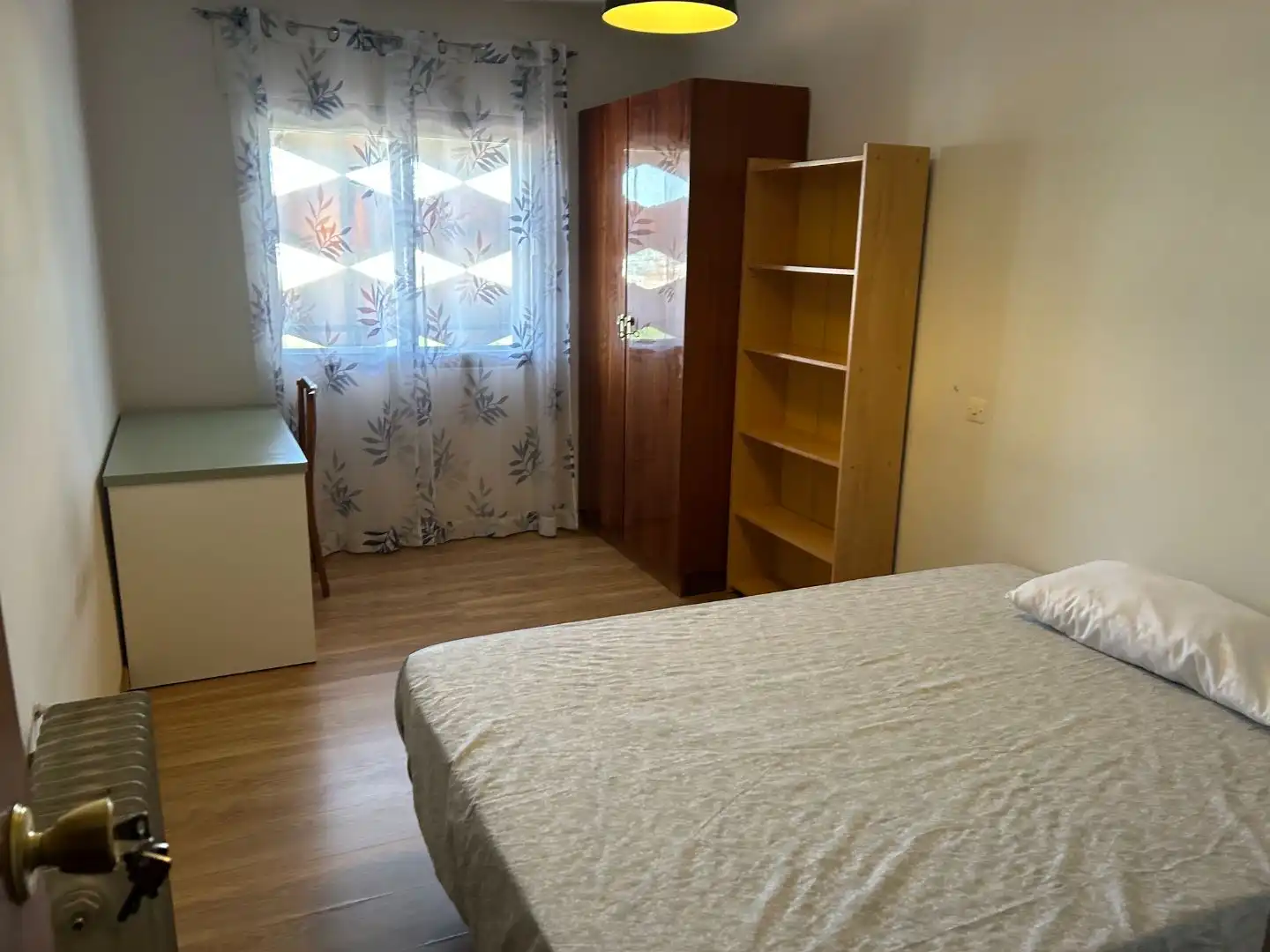 Bedroom of Flat for share in Madrid  with Heating, Terrace and Furnished