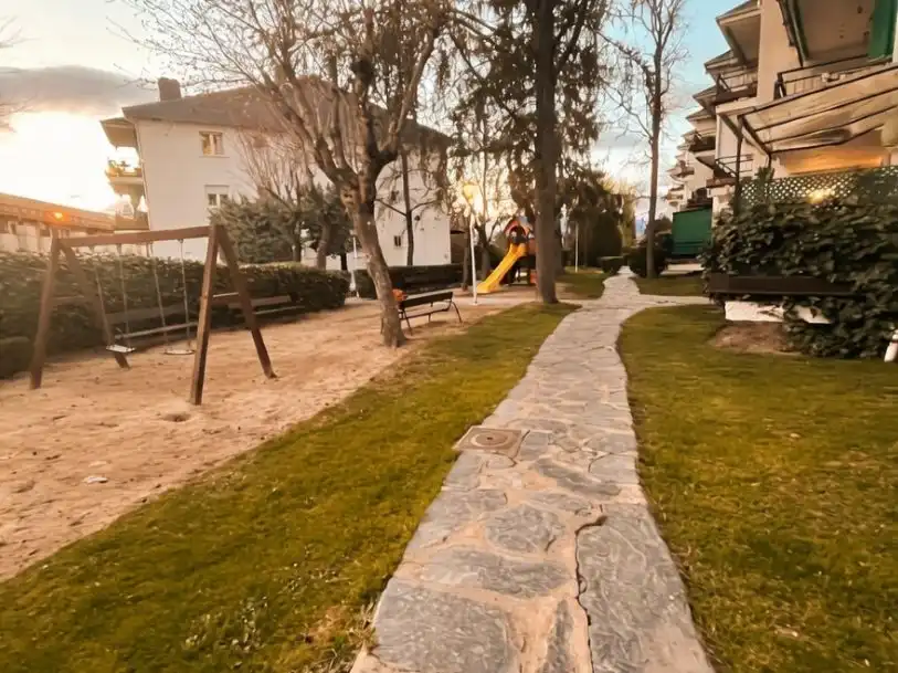 Wohnung zum Verkauf in Urbanización Peñanevada II, 5, Villalba Pueblo Außenansicht von Wohnung zum Verkauf in Collado Villalba mit Heizung, Terrasse und Schwimmbad